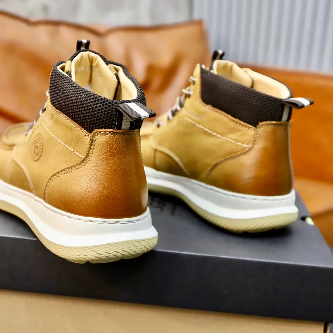 Ex-factory price: 640 thick wool imported from Australia Brand: UGG genuine purchasing agent Size: 39-44 Grade: Official website 1:1 Material: First layer of genuine leather waterproof and antifreeze upper Real wool lining Original non-slip and wear-resistant lightweight and soft outsole Style category: Men's casual shoes Trendy style Comfortable on the feet Color: Real picture color